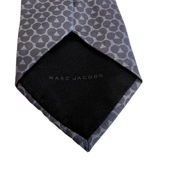 Marc Jacobs tie necktie gray circular design 100% silk - Picture 4 of 4